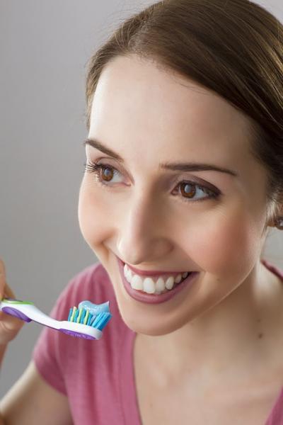 maxpixel.freegreatpicture.com Woman Toothbrush Dentist 2099474